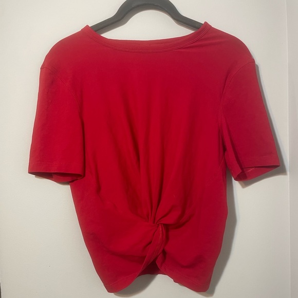 Lululemon Crescent T-Shirt - Picture 1 of 3